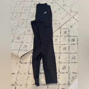 Gym shark leggings